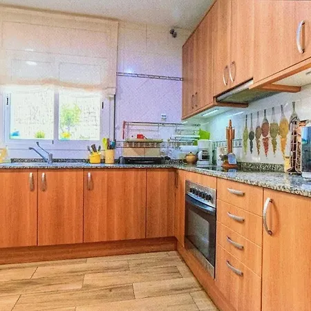 בקתה Spacious And Bright Villa With Private Pool אל ונדרל